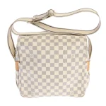 umhängetasche beige